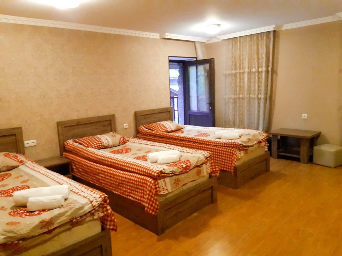 Irina'S Guesthouse Mestia Room photo